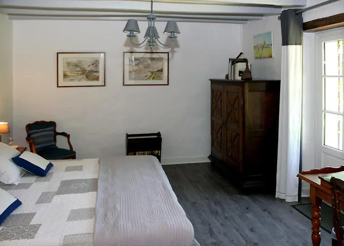 La Butte De Gohier Bed & Breakfast Blaison